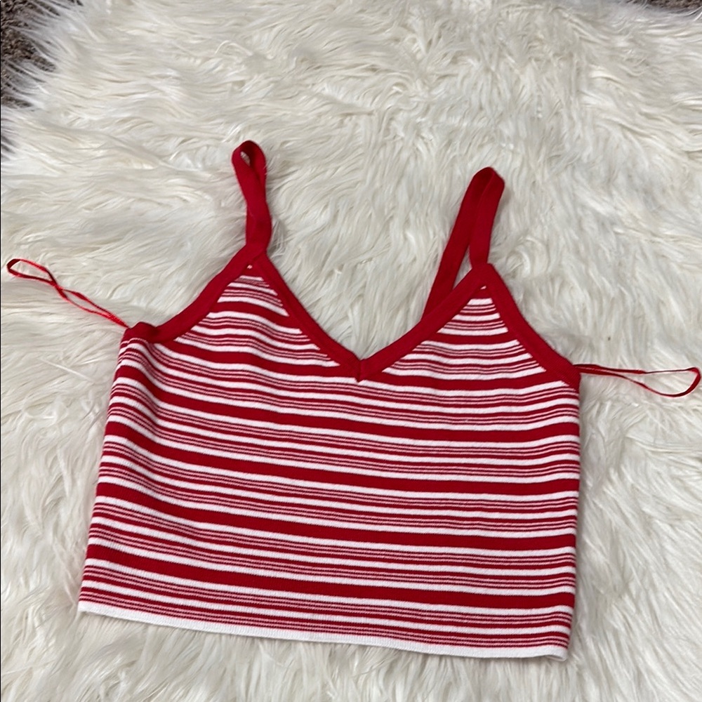 NWOT L.A. Hearts Red White Striped V-Neck Front Cut Out Knit Cropped Tank XS
